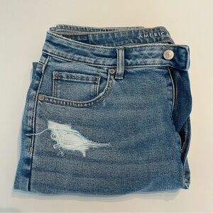 American Eagle Mom straight jeans